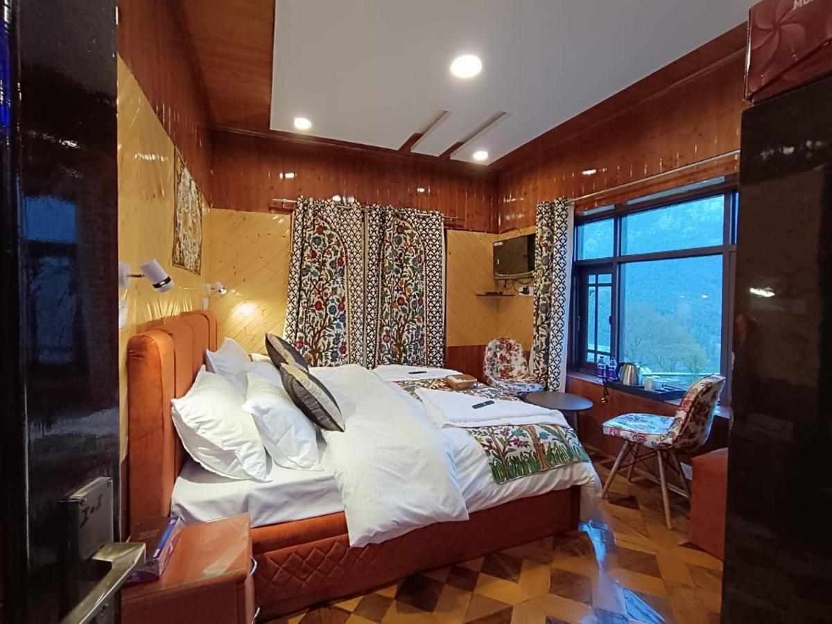 Cliff Cottage Pahalgam, Kashmir Batakut ภายนอก รูปภาพ